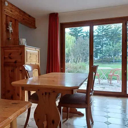 Les Clarines Apartment